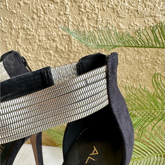 Aldo designs black suede heels - Picture 2 of 7